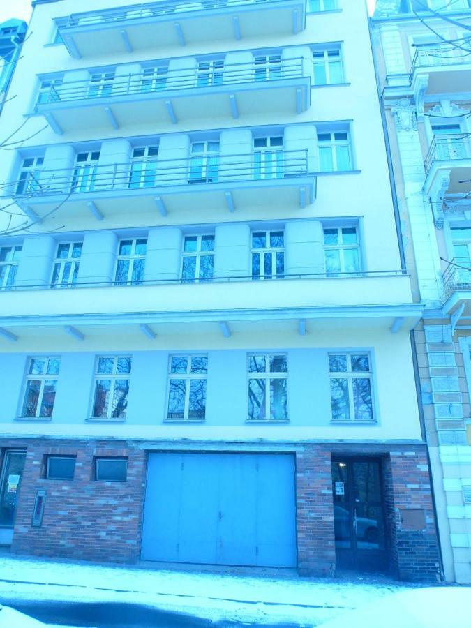 Apartman Anglicka マリアーンスケー・ラーズニェ エクステリア 写真